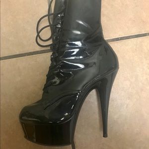 Pleaser 6” Black Leather Boots